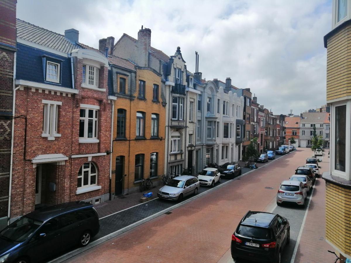 Large Apartment 800M From The Beach 90 Square Meters Ostend Exterior photo