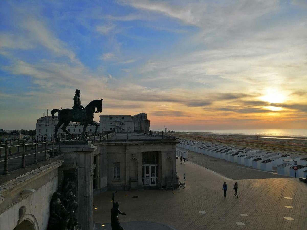 Large Apartment 800M From The Beach 90 Square Meters Ostend Exterior photo